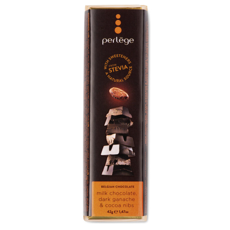 Milk chocolate bar with dark ganache & cocoa nibs