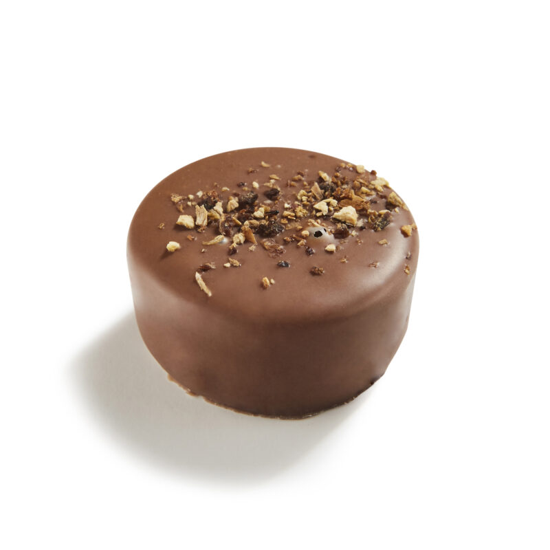 Fedde - milk chocolate with a white lemon cheesecake crème 14.4g