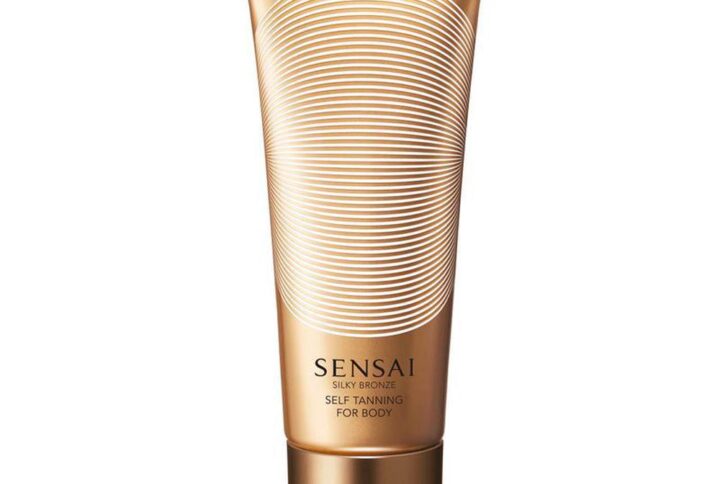 Silky Bronze Self Tanning For Body