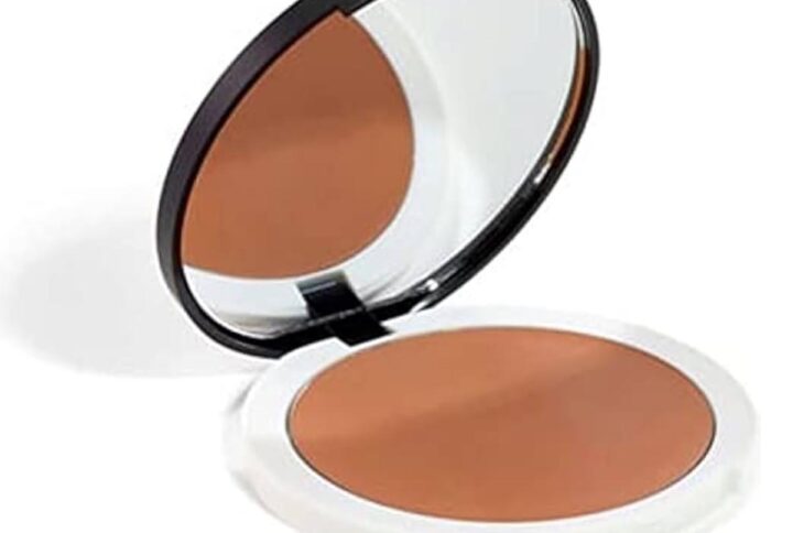 Natura Siberica Powder Cream Base Silk