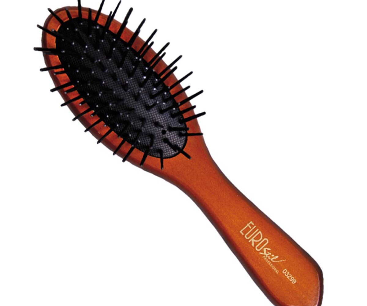 Eurostil Fuelle Oval Pua Plastico Cepillo Pequeño 1un