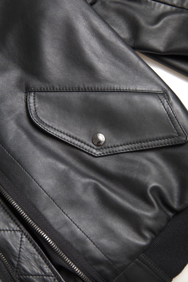 4317886.jpg
